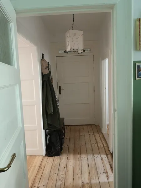 Schöne Altbauwohnung in Charlottenburg: 2 Zimmer — photo 1
